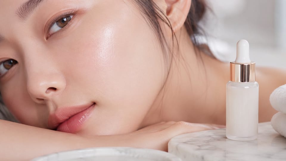 Mụn đầu trắng là gì? Nguyên nhân và cách trị dứt điểm